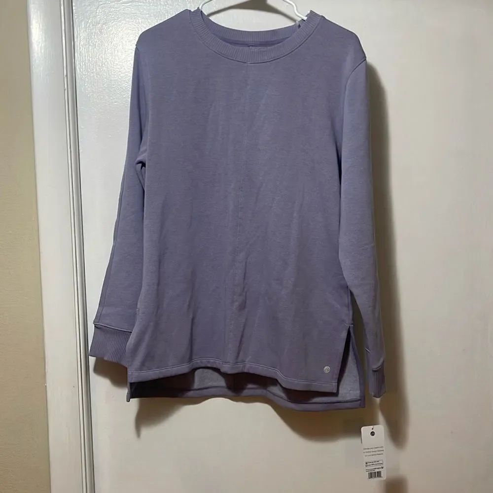 NWT Asana sweatshirt, medium